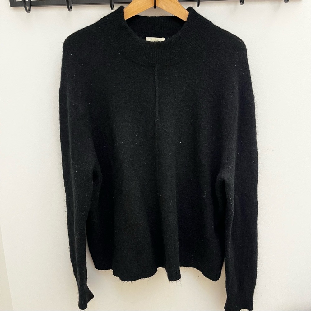 Aritzia Wilfred Free Black Soft Alpaca + Wool Crewneck Sweater M